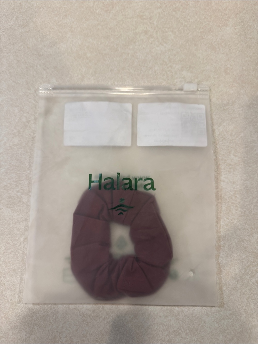 HALARA Maroon Fabric Scrunchie
